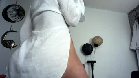 Snapshot of _cristal_ayala chatting on 20, 1, 2025 cristal ayala online show from 20, 1, 2025