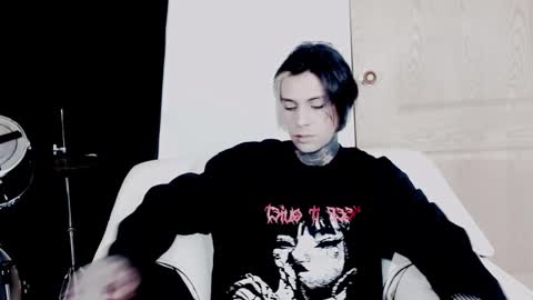 Snapshot of _cuervo_sk8 chatting on 4, 12, 2024 JC online show from 4, 12, 2024