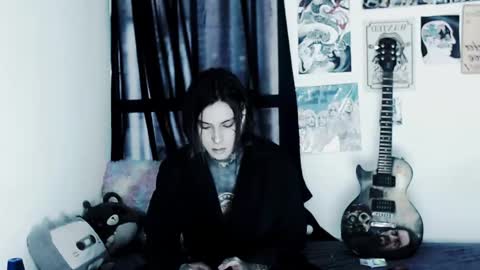 Snapshot of _cuervo_sk8 chatting on 1, 12, 2025 JC online show from 1, 12, 2025