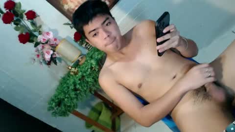 Snapshot of _cumwithrussel chatting on 14, 6, 2026 Russ online show from 14, 6, 2026