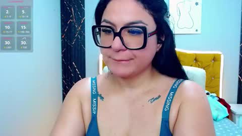 Snapshot of _curvy_mature_ chatting on 3, 2, 2026 _curvy_mature_ online show from 3, 2, 2026