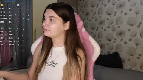 _cute_ice online show from 8, 2, 2025