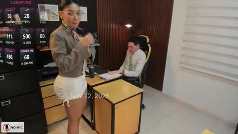 WELCOME TO THE OFFICE online show from 23, 11, 2025