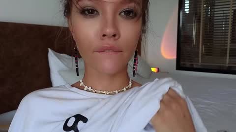 Snapshot of _demi_dee_ chatting on 13, 10, 2025 DemiDee online show from 13, 10, 2025