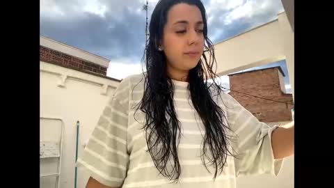  elena barra online show from 10, 3, 2025