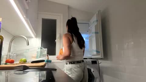 Snapshot of _elena_barra chatting on 25, 5, 2026 elena barra online show from 25, 5, 2026