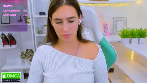 Lizzy  online show from 8, 9, 2025