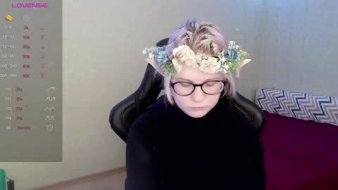 Snapshot of _elven_dreams__ chatting on 3, 12, 2024 chloue and Gretta online show from 3, 12, 2024