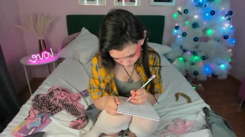 _emily__strike_ online show from 29, 12, 2024