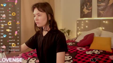 _emily__strike_ online show from 20, 4, 2026