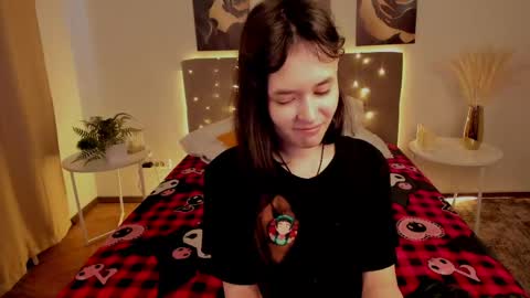 Snapshot of _emily__strike_ chatting on 15, 5, 2026 _emily__strike_ online show from 15, 5, 2026