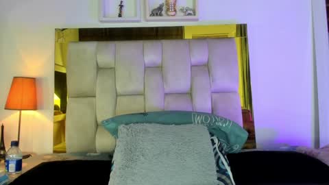 Isabella online show from 18, 12, 2024