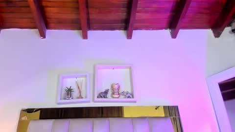 Isabella online show from 9, 9, 2025