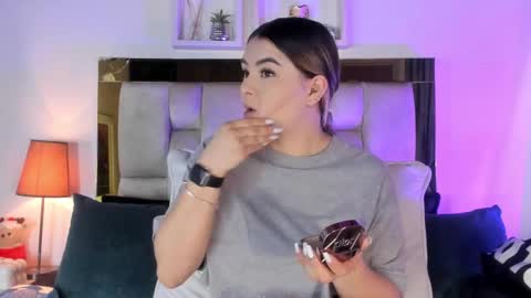 Isabella online show from 7, 2, 2026