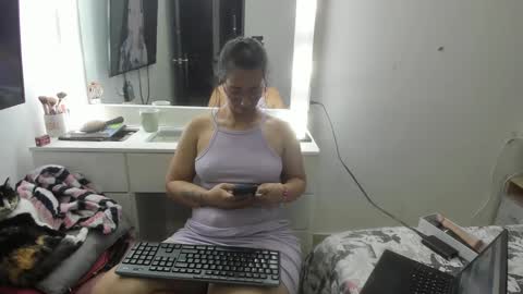 Emma online show from 31, 12, 2024