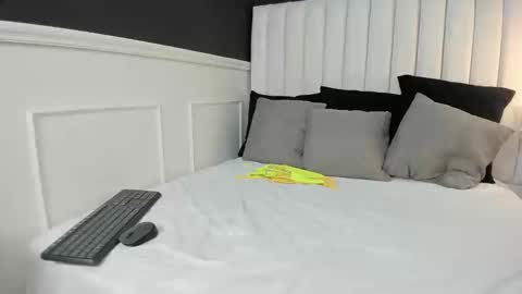 Snapshot of _emma_willliams_ chatting on 18, 9, 2025 Emma online show from 18, 9, 2025