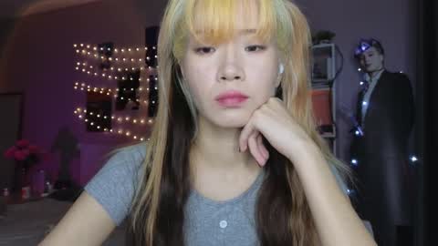 EveEva online show from 22, 11, 2025