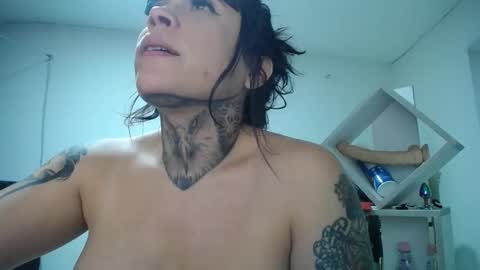  Exa help me position myself with your thumb up thanks  online show from 16, 12, 2025