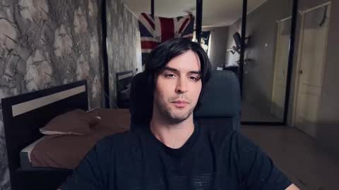 Keanu online show from 3, 10, 2025