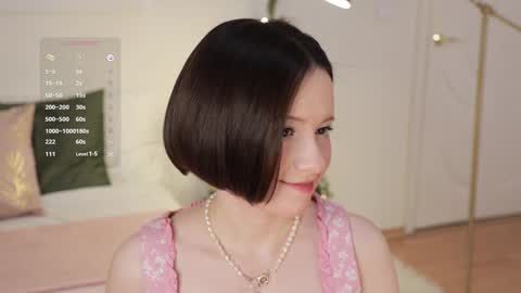 Snapshot of _female_essence_ chatting on 26, 12, 2024 Essie online show from 26, 12, 2024