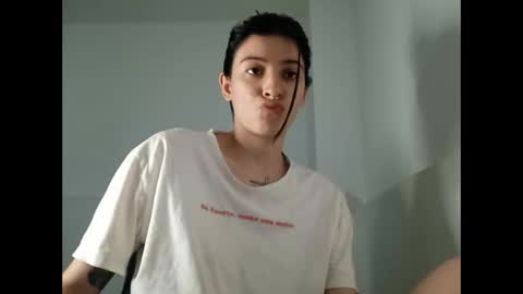 Mia-foster online show from 16, 2, 2025