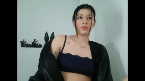 Mia-foster online show from 26, 2, 2025