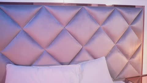 _giggy online show from 9, 4, 2026