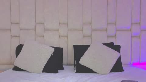 Ginger Cherry online show from 15, 11, 2025