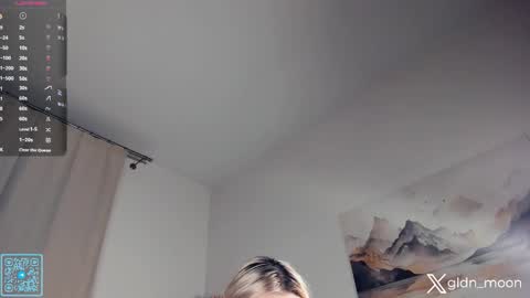 Snapshot of _golden_moon_ chatting on 6, 11, 2025 Rina online show from 6, 11, 2025