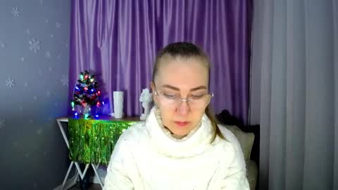 Snapshot of _greybunny_ chatting on 3, 1, 2025 _greybunny_ online show from 3, 1, 2025