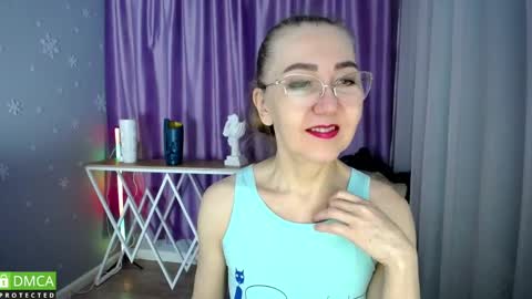 Snapshot of _greybunny_ chatting on 15, 2, 2025 _greybunny_ online show from 15, 2, 2025