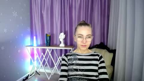 Snapshot of _greybunny_ chatting on 10, 9, 2025 _greybunny_ online show from 10, 9, 2025