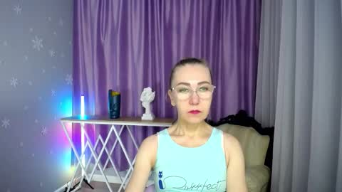 Snapshot of _greybunny_ chatting on 15, 9, 2025 _greybunny_ online show from 15, 9, 2025