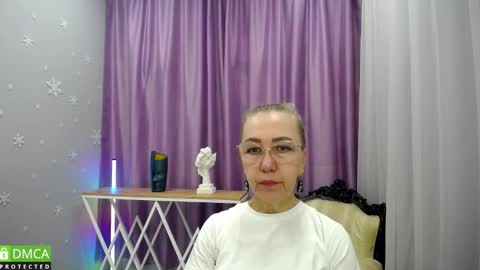 Snapshot of _greybunny_ chatting on 19, 9, 2025 _greybunny_ online show from 19, 9, 2025