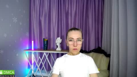 Snapshot of _greybunny_ chatting on 21, 9, 2025 _greybunny_ online show from 21, 9, 2025