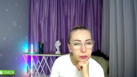 Snapshot of _greybunny_ chatting on 24, 9, 2025 _greybunny_ online show from 24, 9, 2025