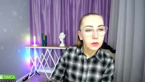 Snapshot of _greybunny_ chatting on 28, 9, 2025 _greybunny_ online show from 28, 9, 2025