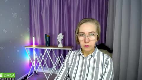 Snapshot of _greybunny_ chatting on 11, 10, 2025 _greybunny_ online show from 11, 10, 2025
