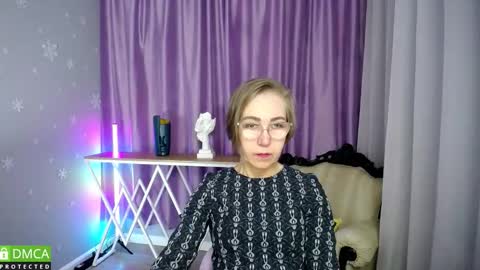 Snapshot of _greybunny_ chatting on 14, 10, 2025 _greybunny_ online show from 14, 10, 2025