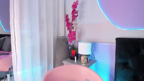 Snapshot of _haannah_ chatting on 24, 10, 2025 Hanna online show from 24, 10, 2025