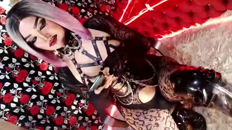 Snapshot of _hailyourqueenx chatting on 18, 11, 2025 GoDDess Chloe online show from 18, 11, 2025