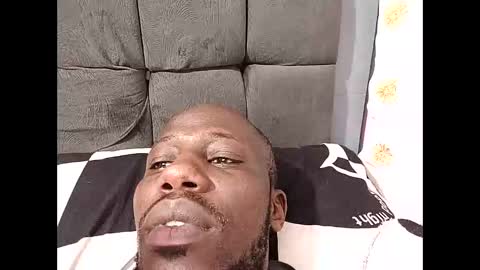 Snapshot of _hairlyboy chatting on 9, 11, 2025 _hairlyboy online show from 9, 11, 2025