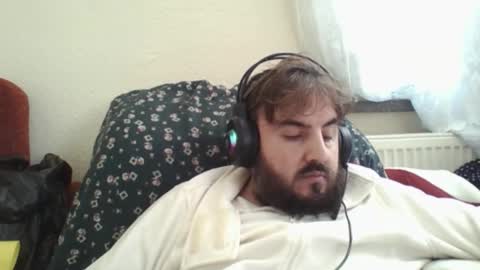 Snapshot of _hasanhz_ chatting on 18, 12, 2025 hasanhz. online show from 18, 12, 2025