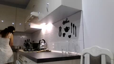 Snapshot of _hidden_frommymoom_ chatting on 21, 7, 2026 Criss4u online show from 21, 7, 2026