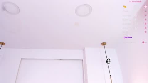 Darlis  online show from 24, 1, 2025