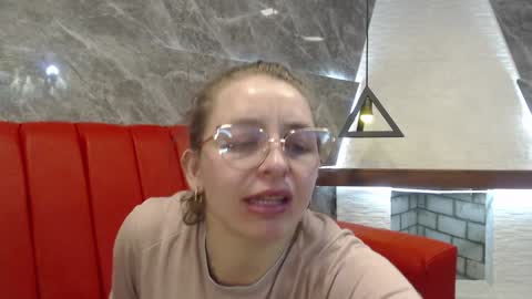 Snapshot of _isaabellaa chatting on 15, 1, 2025 Isa online show from 15, 1, 2025