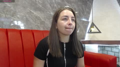 Snapshot of _isaabellaa chatting on 1, 2, 2025 Isa online show from 1, 2, 2025