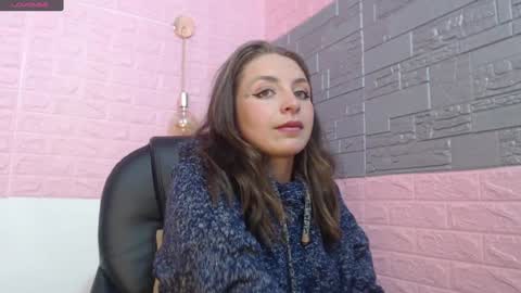 Snapshot of _isaabellaa chatting on 2, 2, 2025 Isa online show from 2, 2, 2025