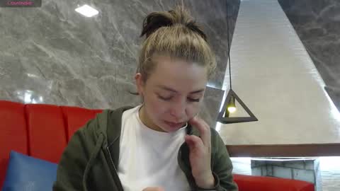 Snapshot of _isaabellaa chatting on 9, 2, 2025 Isa online show from 9, 2, 2025