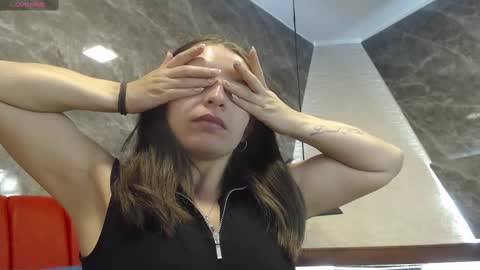 Snapshot of _isaabellaa chatting on 10, 2, 2025 Isa online show from 10, 2, 2025